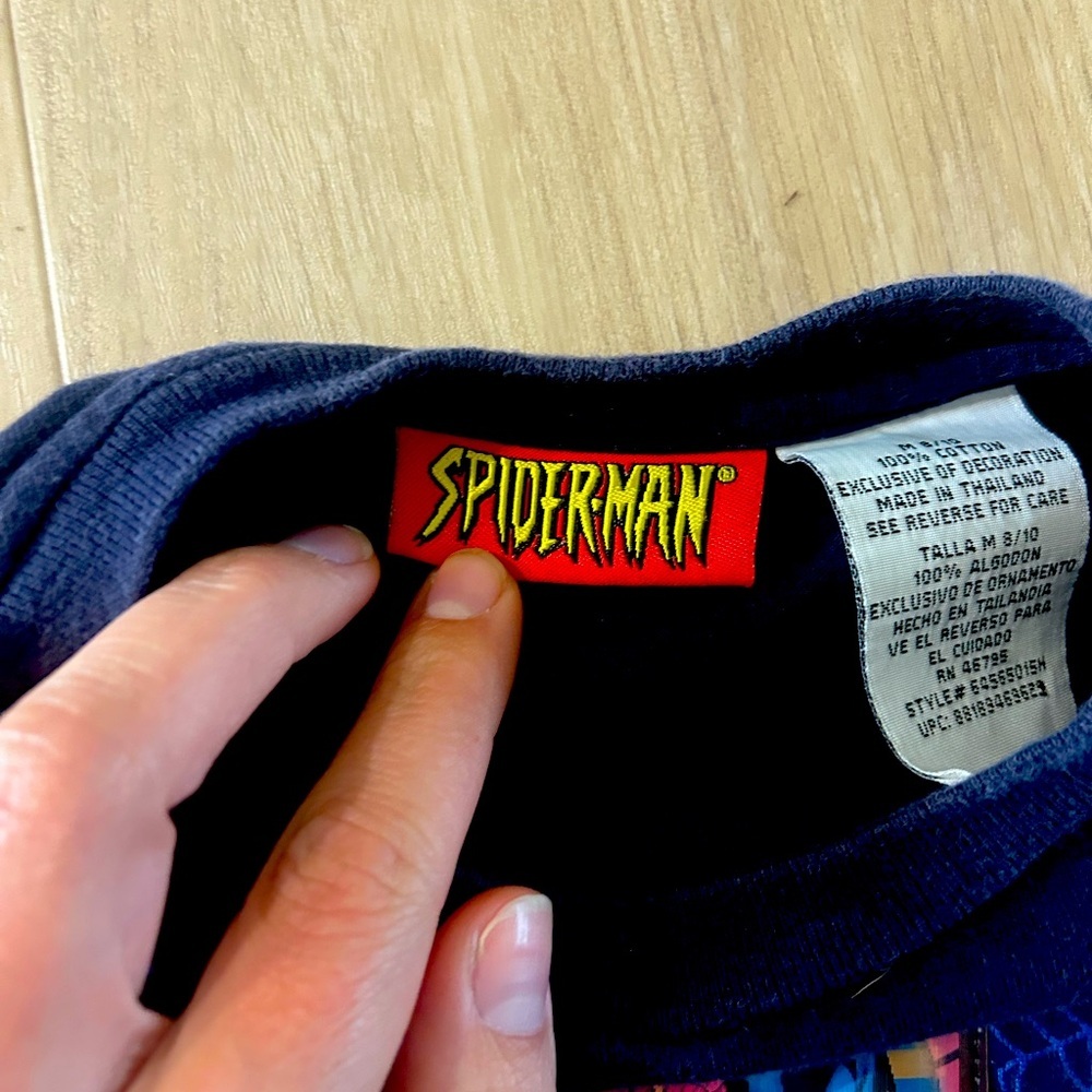 Y2K vintage Spider-Man long sleeve graphic holographic tee long sleeve size 8 - Picture 3 of 4